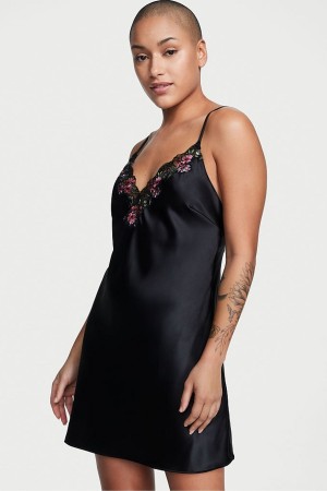 Victoria's Secret Satin Embroidered Slip Saty Čierne | KFUBR-9186