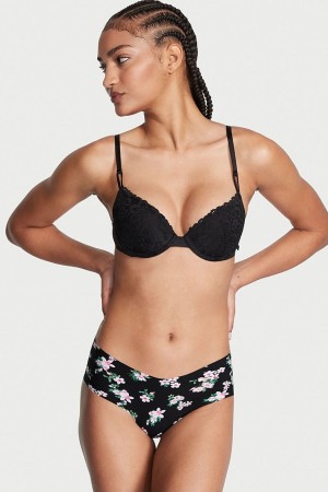 Victoria's Secret Sexy Illusions by Victorias Secret No Show Cheeky Knickers Čierne | AQRBN-6257